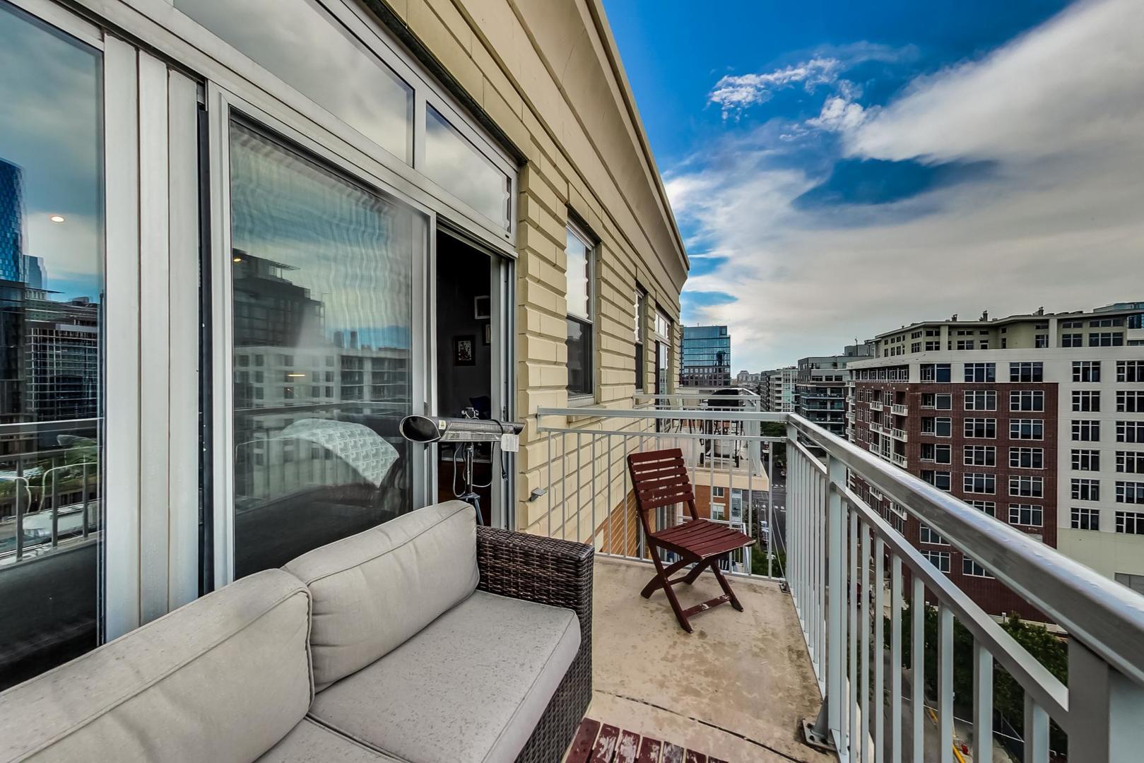 950 West Monroe Street, Unit 902 Chicago, IL 60607 - Photo 21 of 28