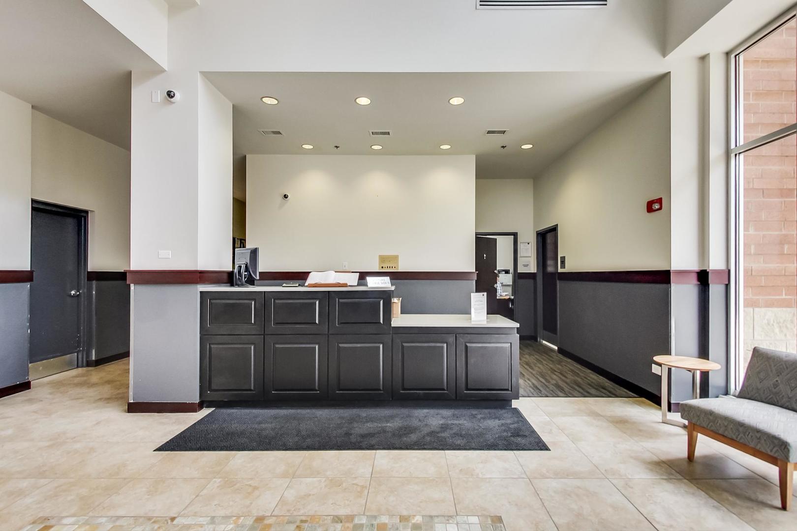 950 West Monroe Street, Unit 902 Chicago, IL 60607 - Photo 4 of 28