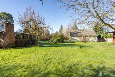 $10,000,000 | 9406 Northeast 32nd Street, Clyde Hill, WA 98004