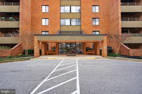 $209,999 | 2 Southerly Court, Unit 101, Baltimore, MD 21286