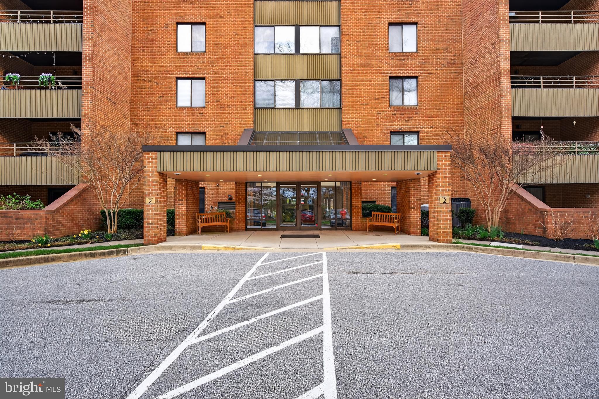 2 Southerly Court, Unit 101 Baltimore, MD 21286 - Photo 22 of 27 Main building entrance
