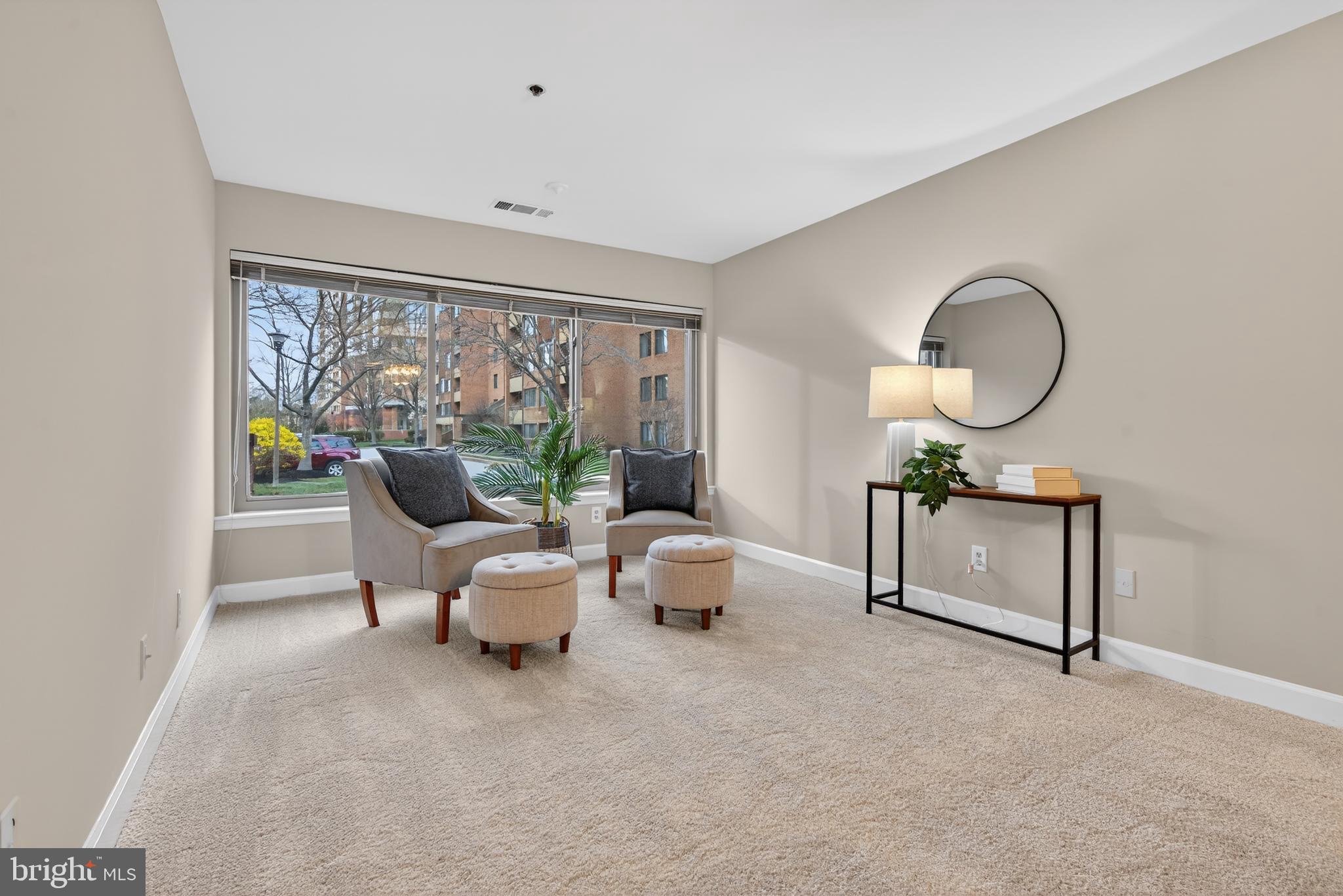 2 Southerly Court, Unit 101 Baltimore, MD 21286 - Photo 4 of 27 Great natural light. Windows about 5 yrs old.