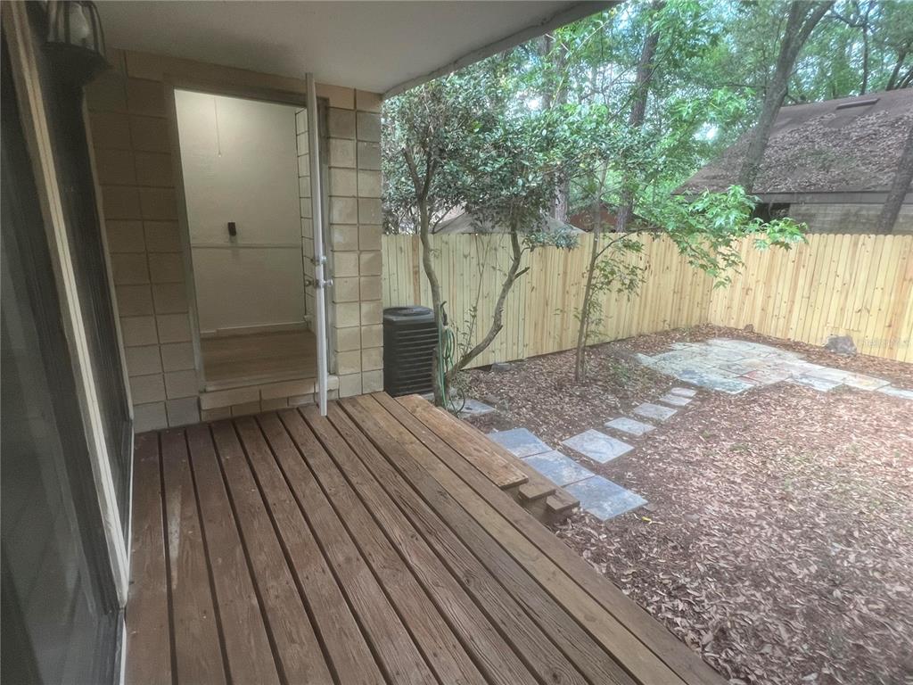 4303 Southwest 70th Terrace Gainesville, FL 32608 - Photo 16 of 25