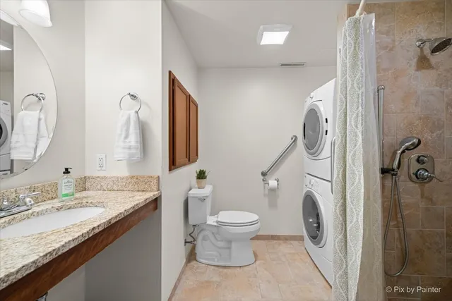 $360,000 | 906 West Roosevelt Road, Wheaton, IL 60187