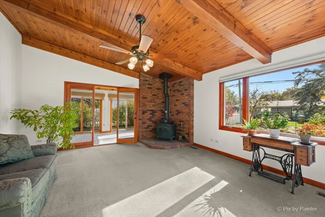 $360,000 | 906 West Roosevelt Road, Wheaton, IL 60187