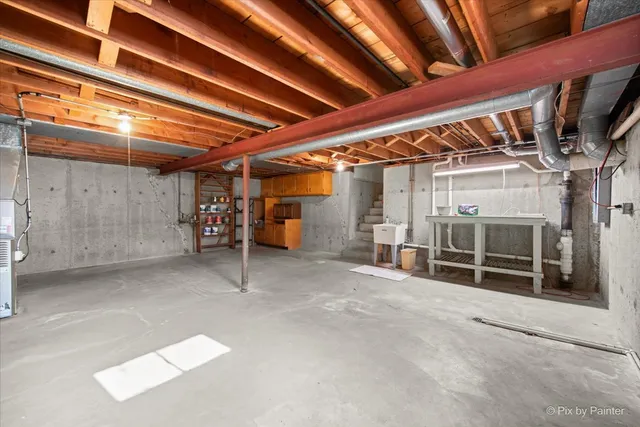 $360,000 | 906 West Roosevelt Road, Wheaton, IL 60187