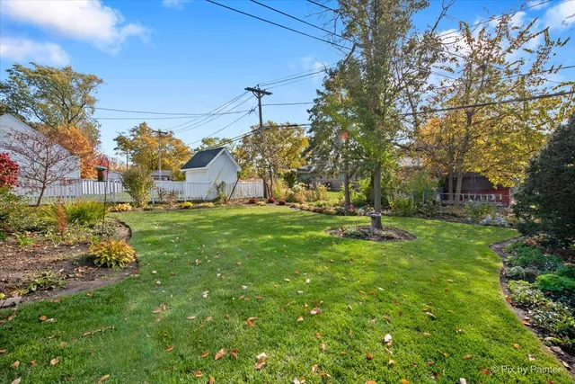 $360,000 | 906 West Roosevelt Road, Wheaton, IL 60187