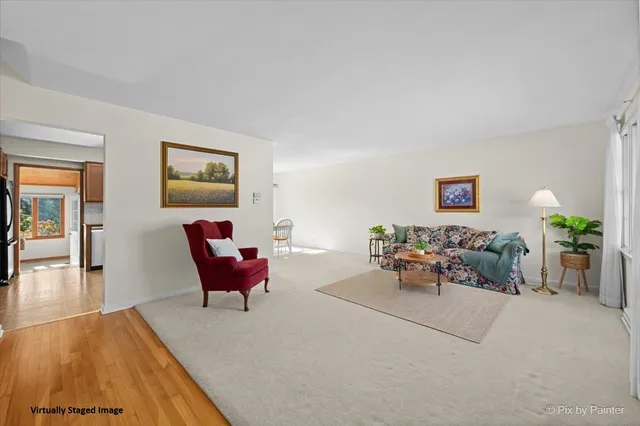 $360,000 | 906 West Roosevelt Road, Wheaton, IL 60187