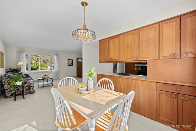 $360,000 | 906 West Roosevelt Road, Wheaton, IL 60187