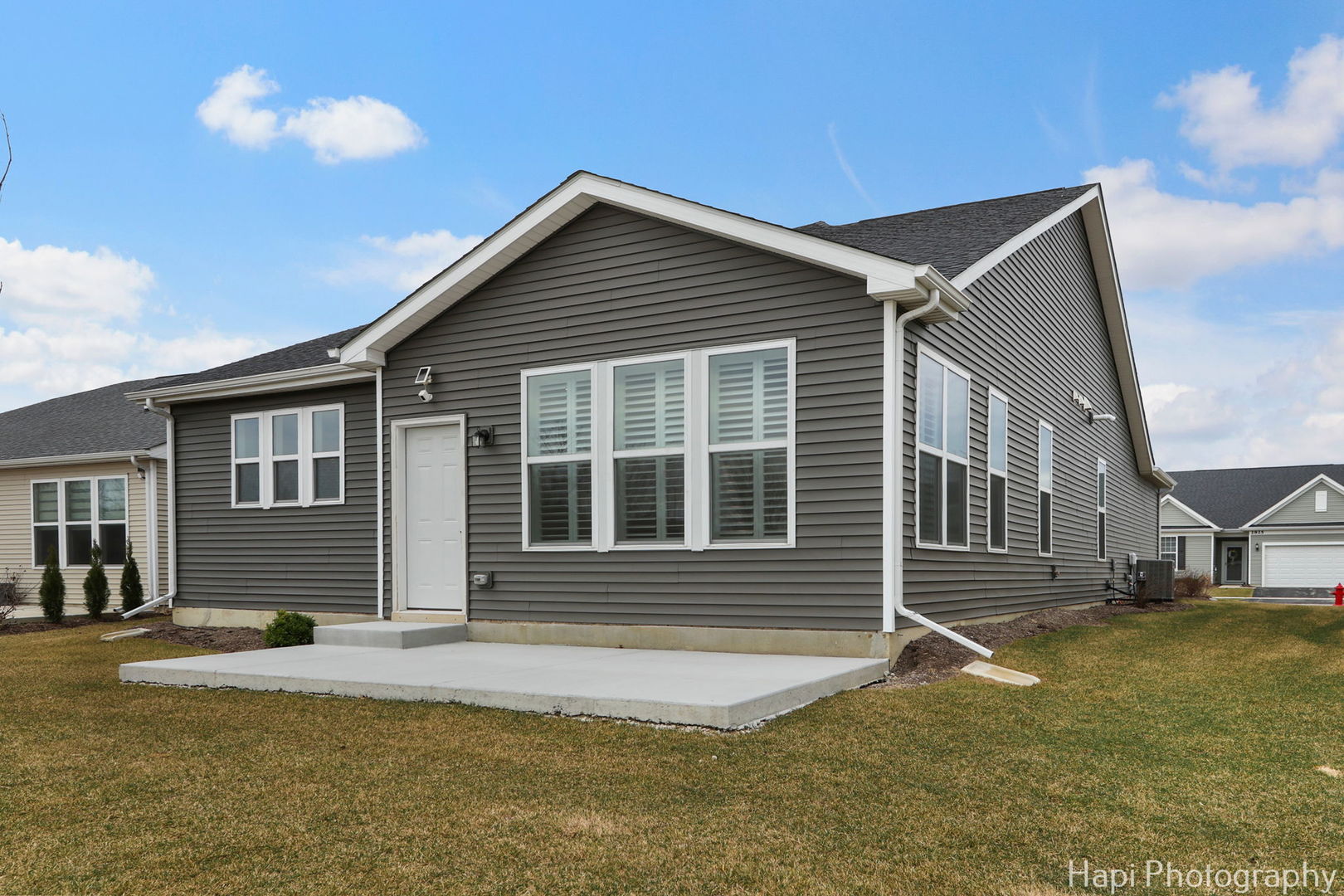 2824 Briargate Drive Lindenhurst, IL 60046 - Photo 12 of 14 a view of house with yard
