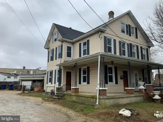 $1,600 | 334 Blue Bell Road, Williamstown, NJ 08094