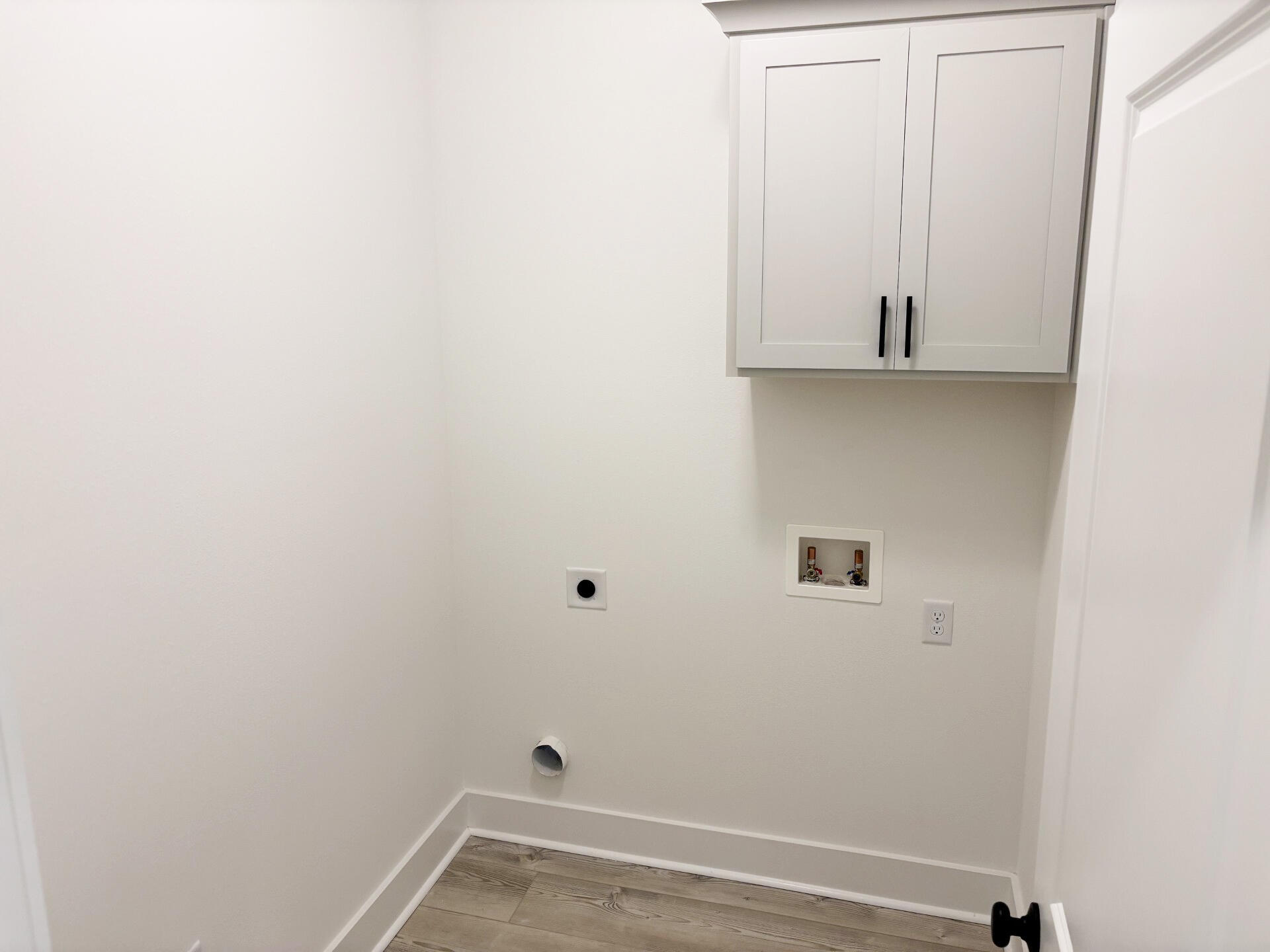 2701 Louis Circle Crestview, FL 32536 - Photo 20 of 25 Utility Room copy