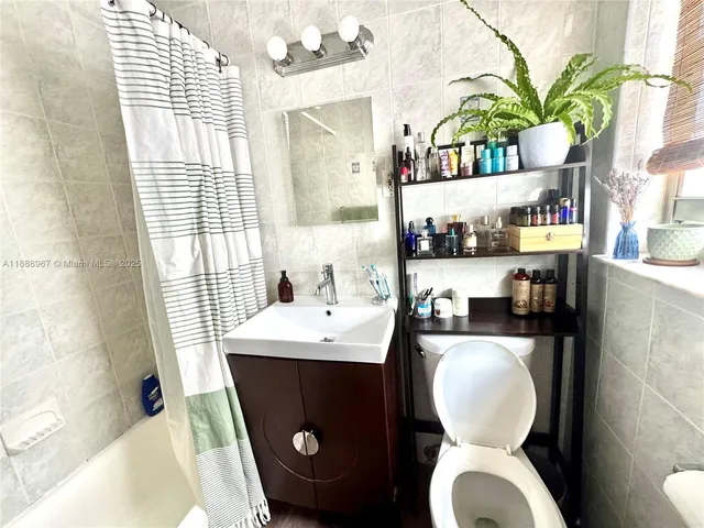 $199,900 | 330 74th Street, Unit 15, Miami Beach, FL 33141