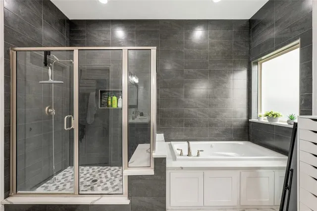 $3,100 | 7805 Pebble Beach Drive, Rowlett, TX 75088