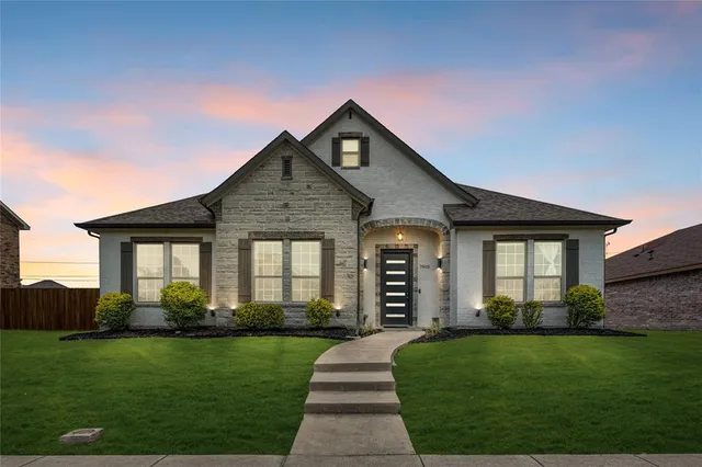 $3,100 | 7805 Pebble Beach Drive, Rowlett, TX 75088