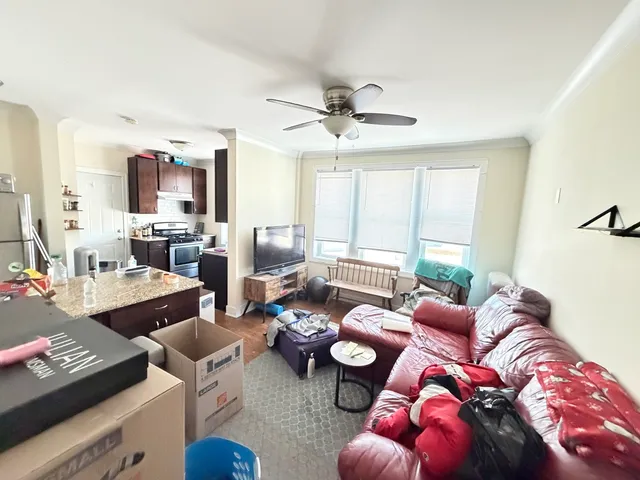 $1,900 | 3153 West Augusta Boulevard, Unit 3B, Chicago, IL 60622