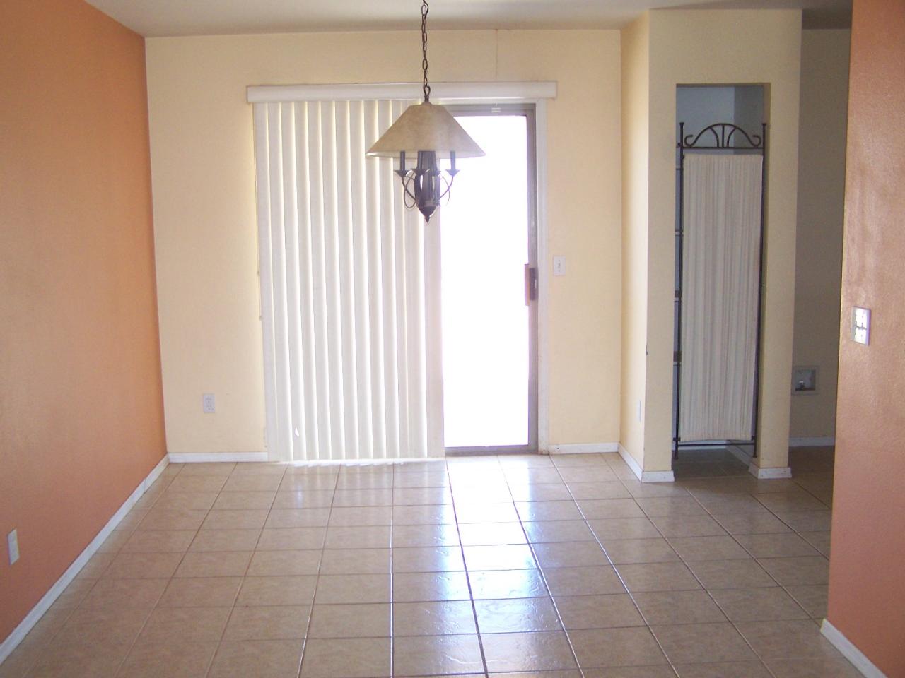 11840 West Bloomfield Road El Mirage, AZ 85335 - Photo 2 of 6 Eat in Kitchen