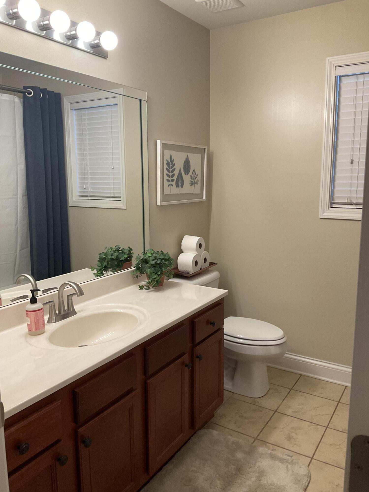 124 Spring Bluff Drive Georgetown, KY 40324 - Photo 15 of 30 BATHROOM
