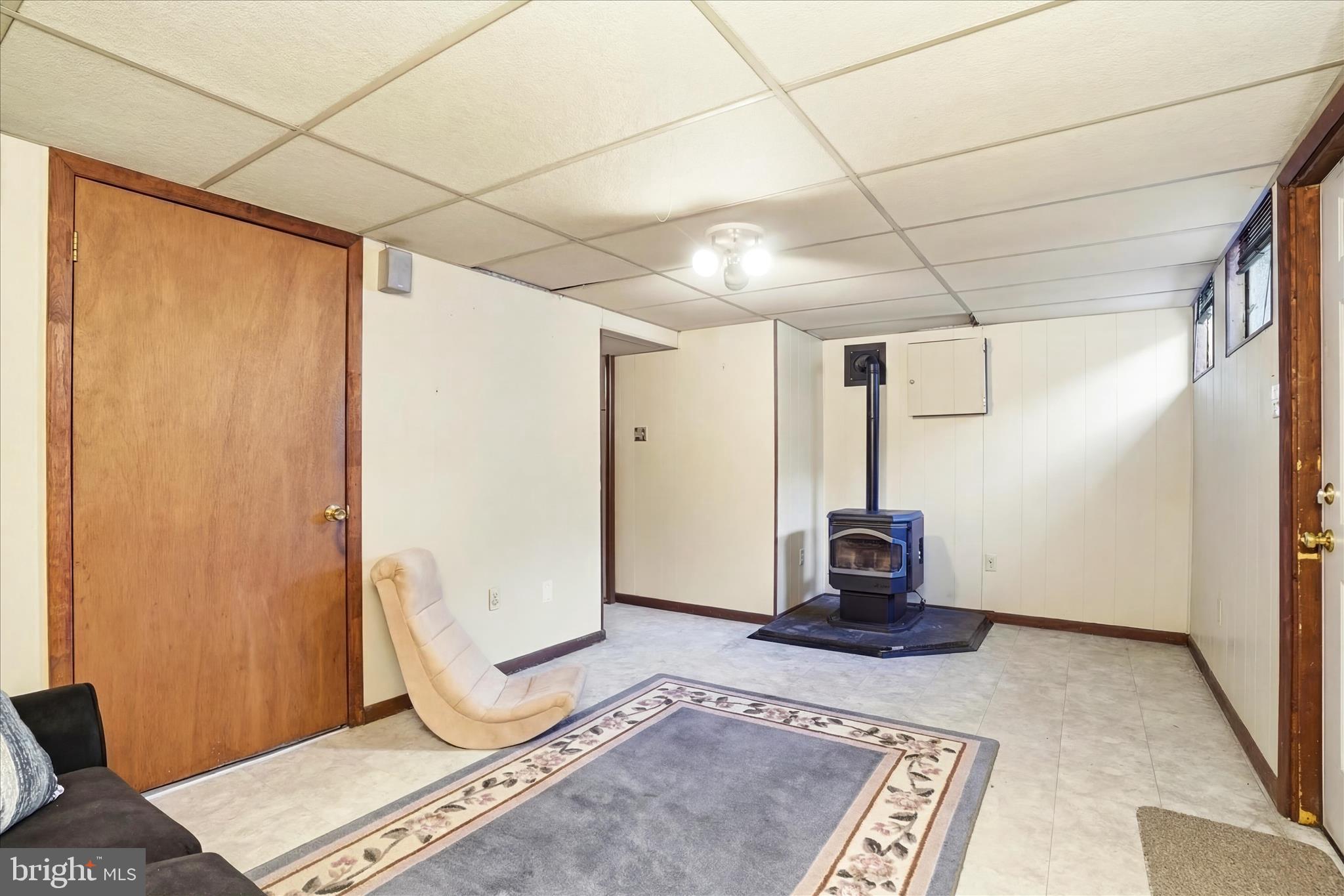 76 Hook Road Westminster, MD 21157 - Photo 23 of 38 a view of workspace