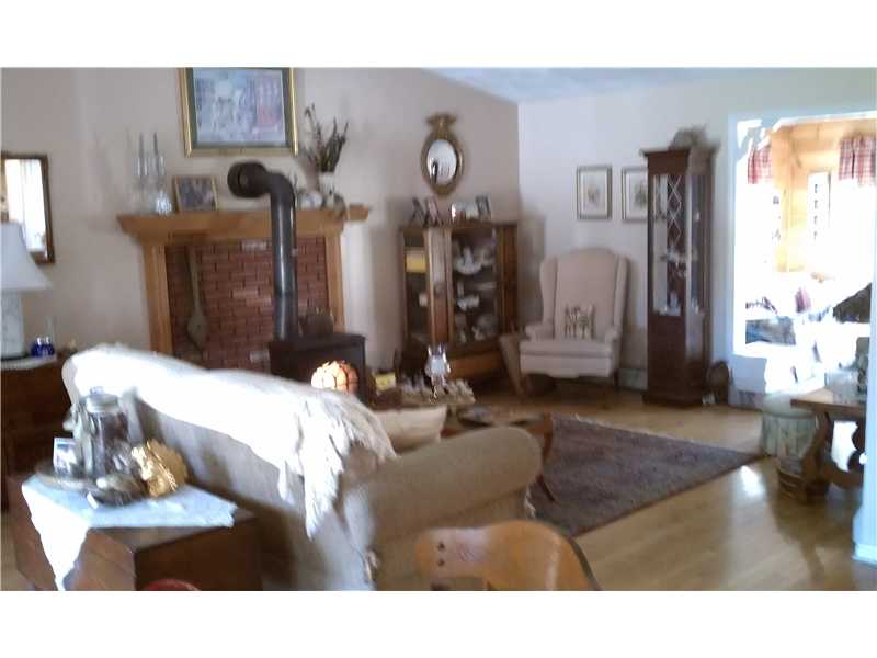 104 South Killingly Road Foster, RI 02825 - Photo 12 of 14 Living Room.