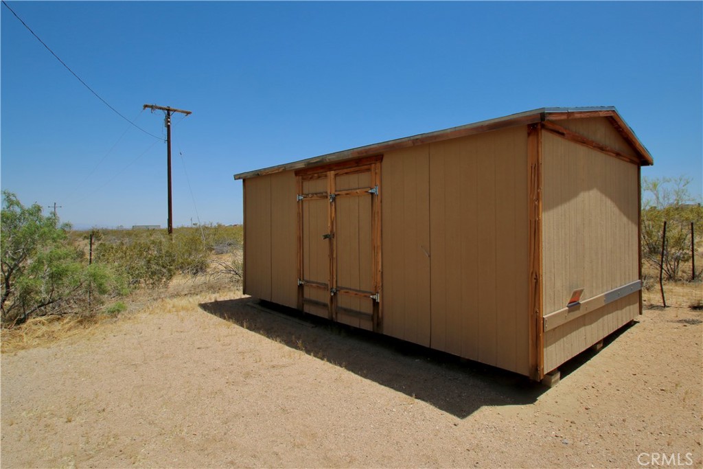 2029 Wamego Road Landers, CA 92285 - Photo 44 of 48