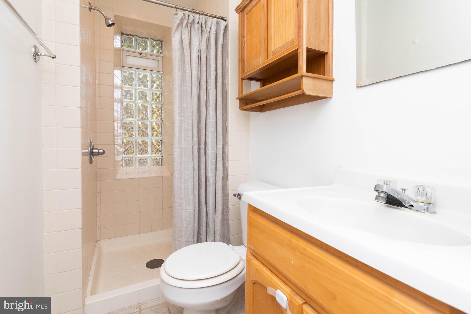 4609 Mitchell Street Philadelphia, PA 19128 - Photo 10 of 13 Hall bath