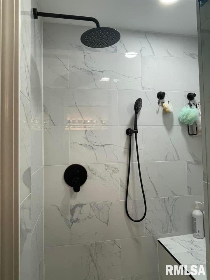 1073 Country Club Road Metropolis, IL 62960 - Photo 25 of 68