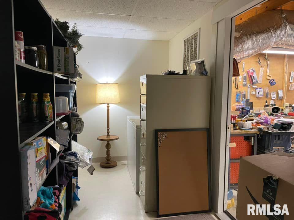 1073 Country Club Road Metropolis, IL 62960 - Photo 36 of 68