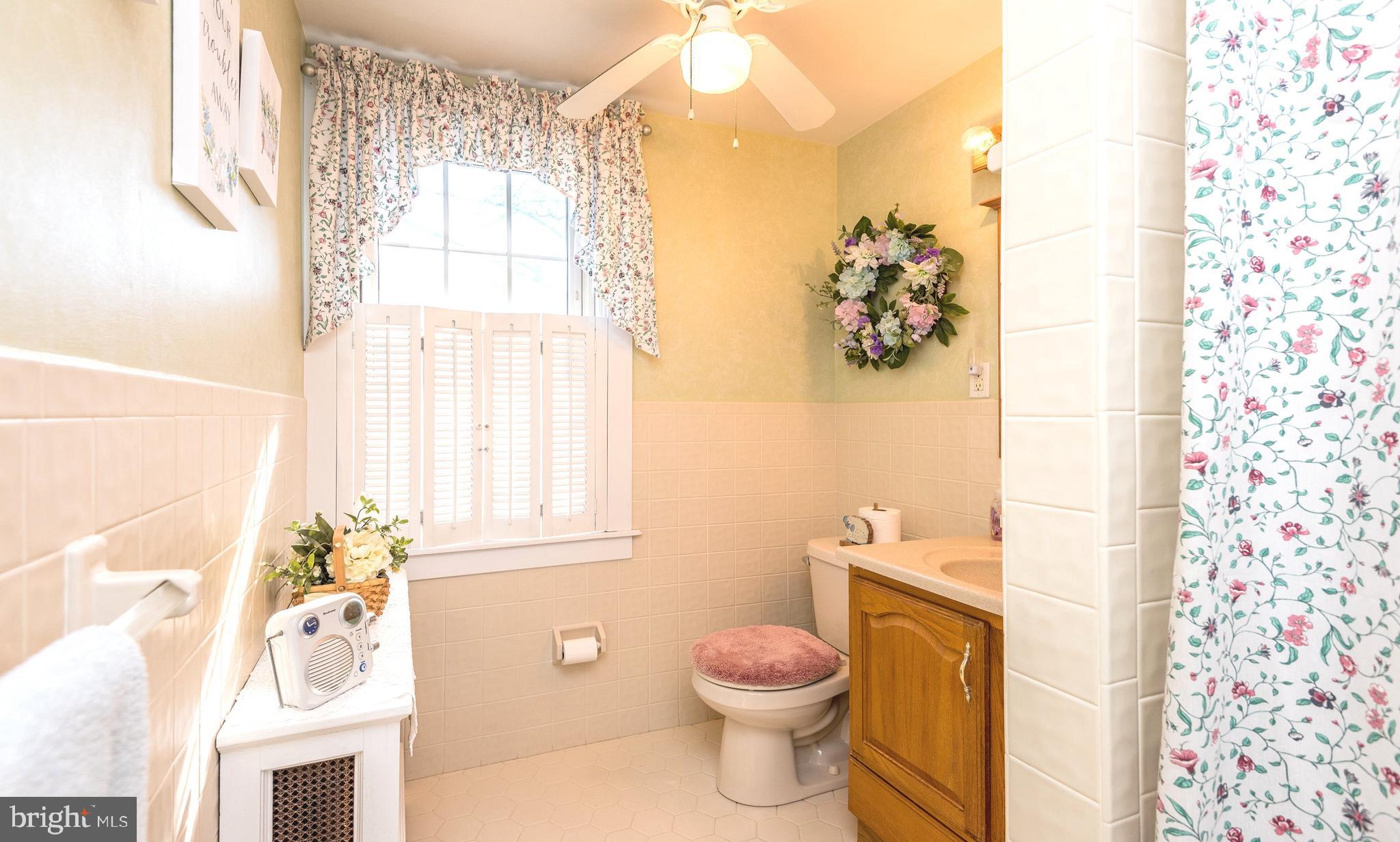 70 Forest Road Springfield, PA 19064 - Photo 21 of 36