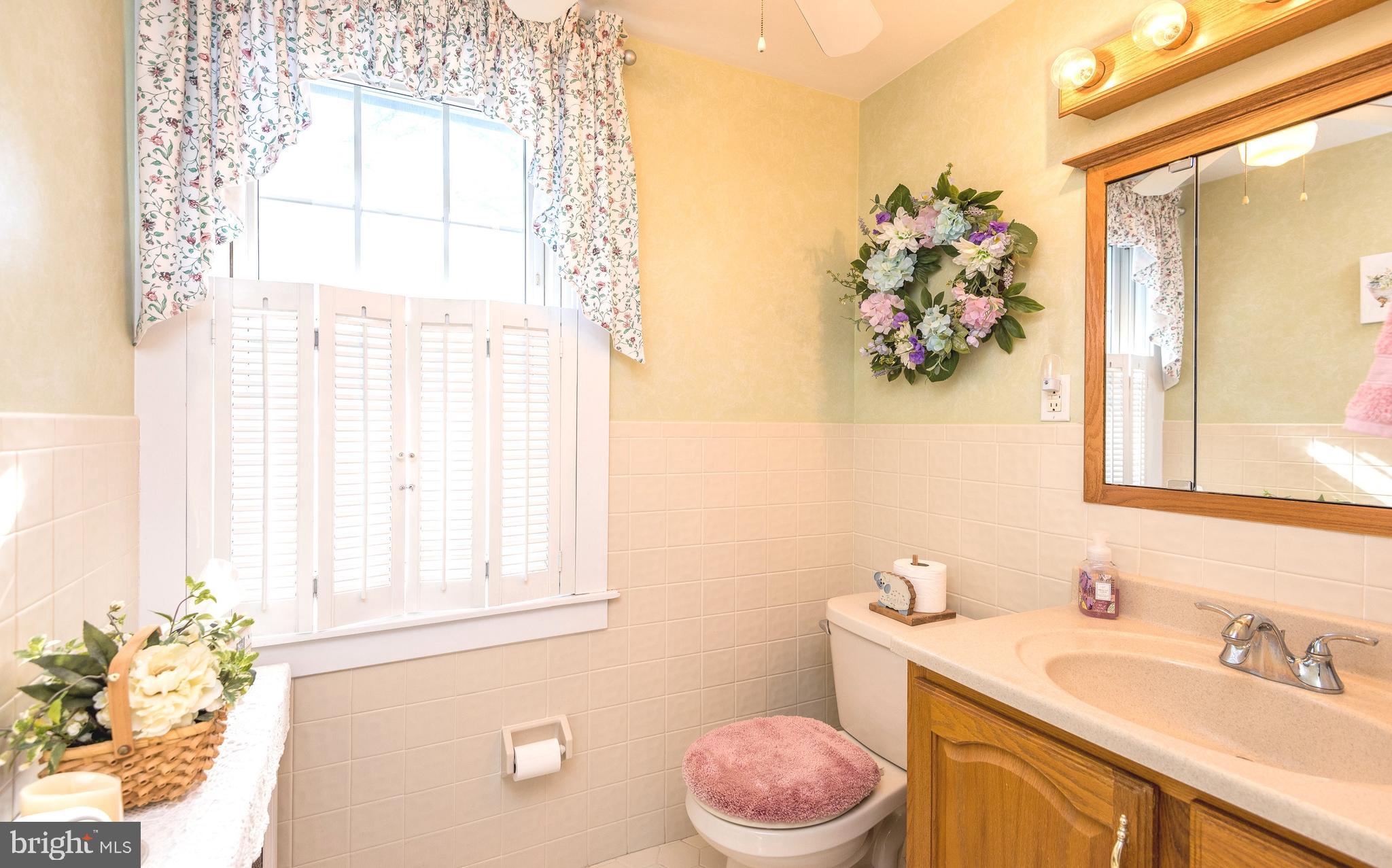 70 Forest Road Springfield, PA 19064 - Photo 22 of 36