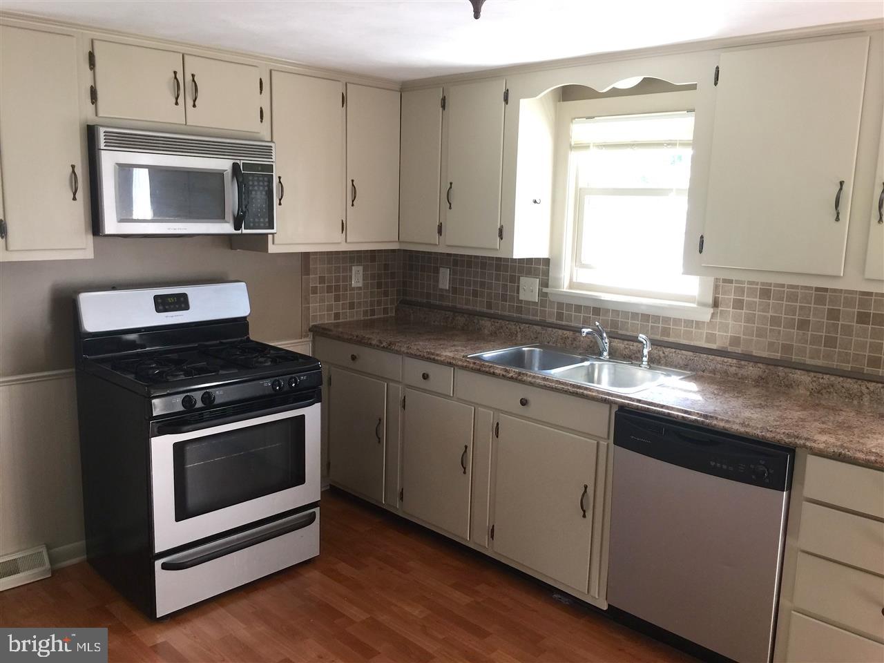 3240 Carlisle Road Dover, PA 17315 - Photo 8 of 21 Gallery Image 8