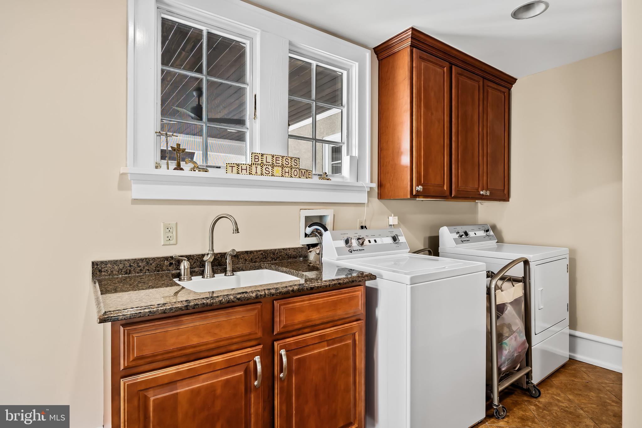 1103 Golf Road Cinnaminson, NJ 08077 - Photo 44 of 91 Laundry space