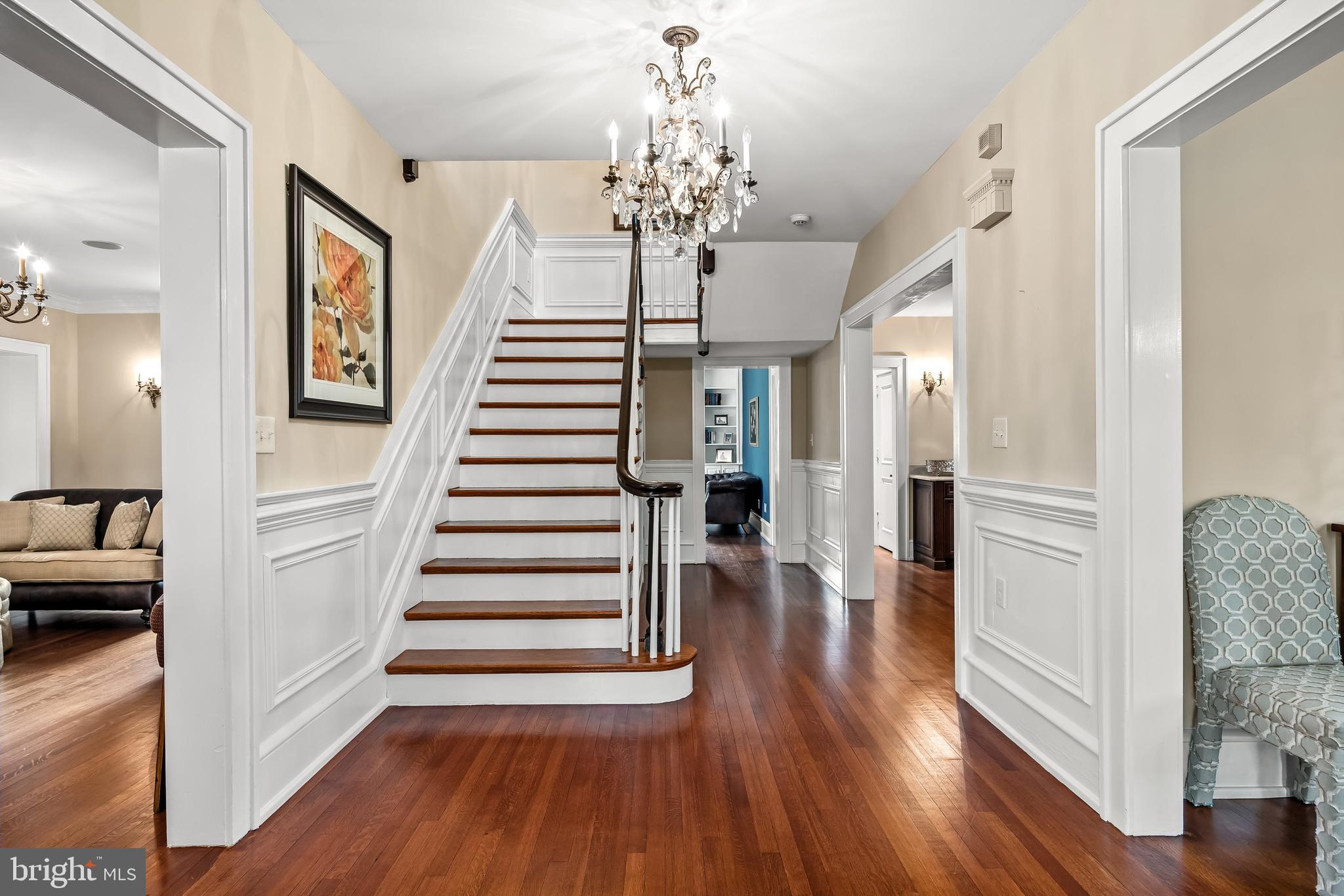 1103 Golf Road Cinnaminson, NJ 08077 - Photo 45 of 91 Primary staircase