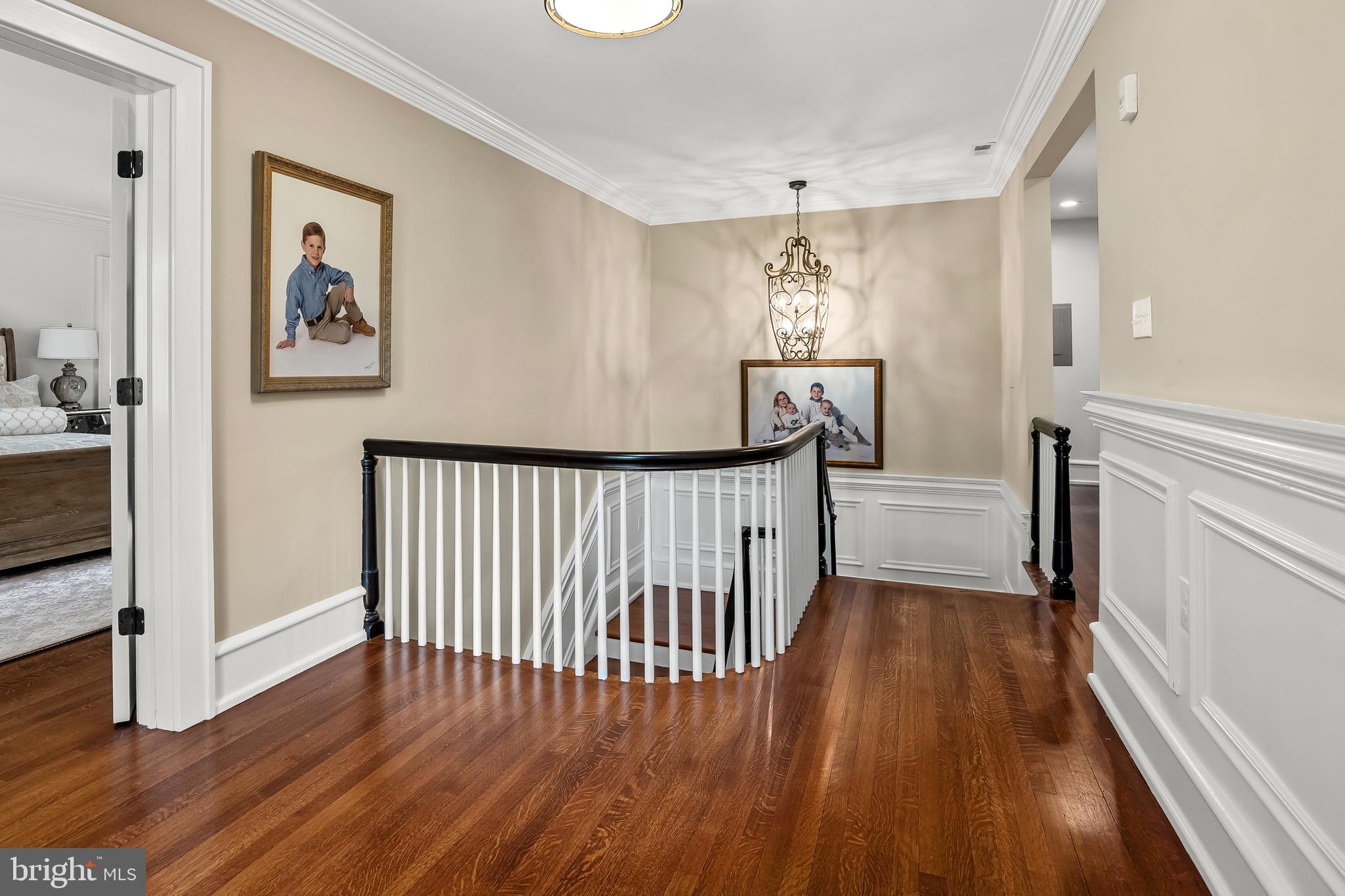 1103 Golf Road Cinnaminson, NJ 08077 - Photo 48 of 91 Second story foyer