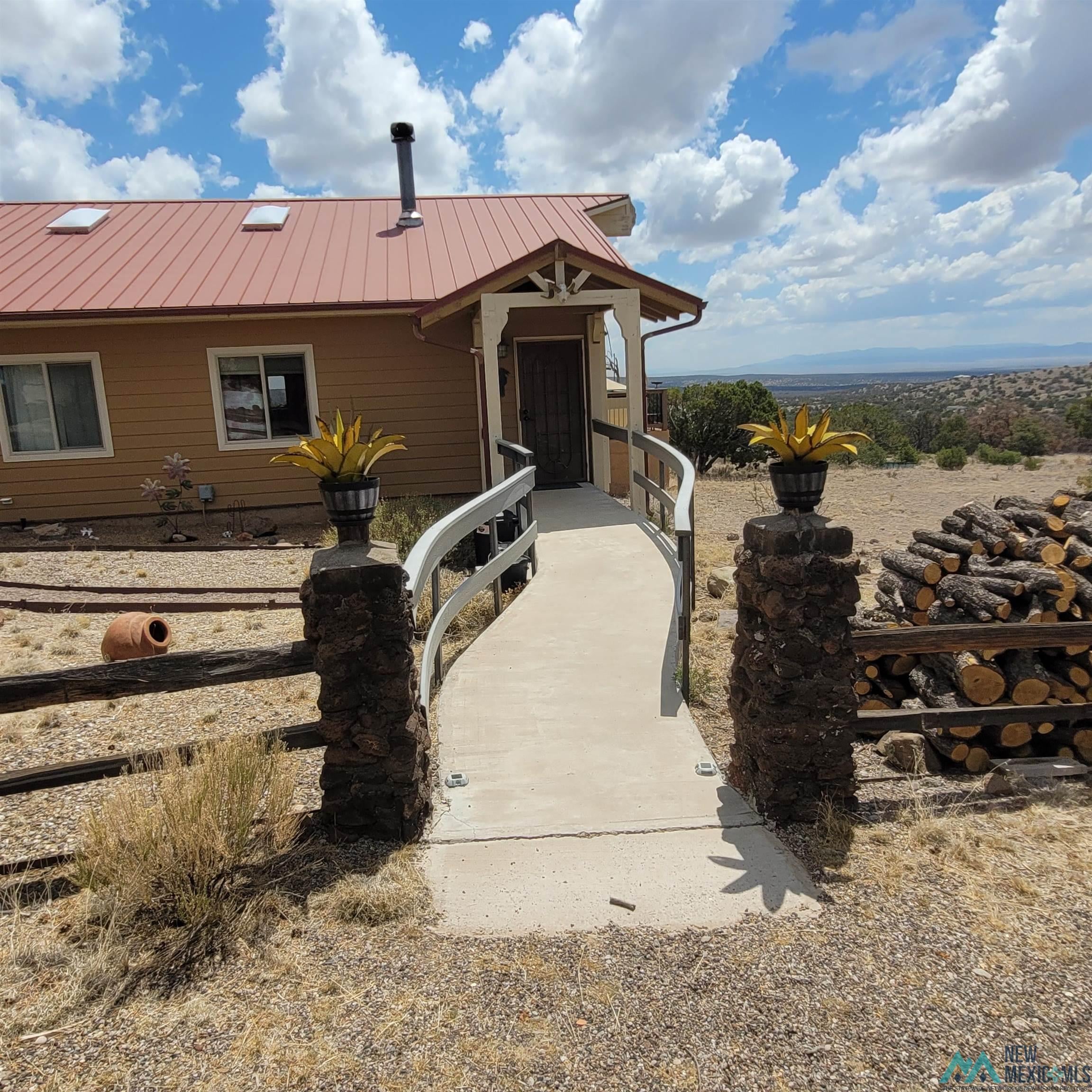 40 East Rock Loop Datil, NM 87821 - Photo 2 of 90 Gallery Image 2