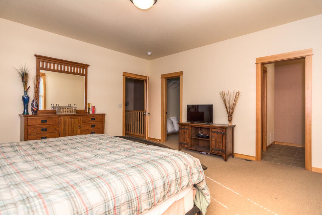57142 Evergreen Loop, Unit 30 Sunriver, OR 97707 - Photo 25 of 37 Evergreen Loop 57142 Unit 30 (25 of 37)