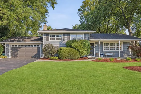 $499,000 | 342 Janet Avenue, Darien, IL 60561
