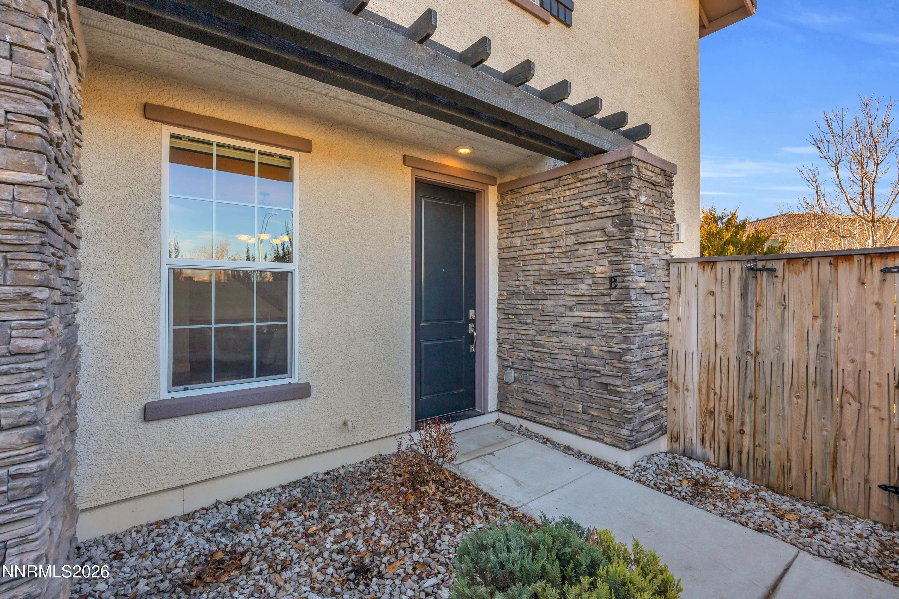 1991 Wind Ranch Road, Unit B Reno, NV 89521 - Photo 4 of 31 4_img_1070