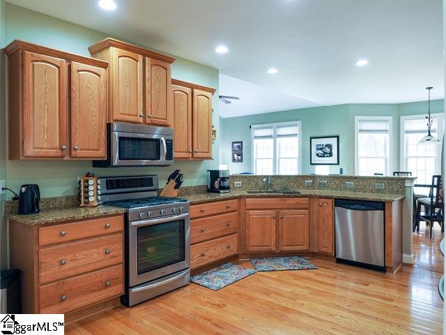 146 Pheasant Way Fountain Inn, SC 29644 - Photo 2 of 36