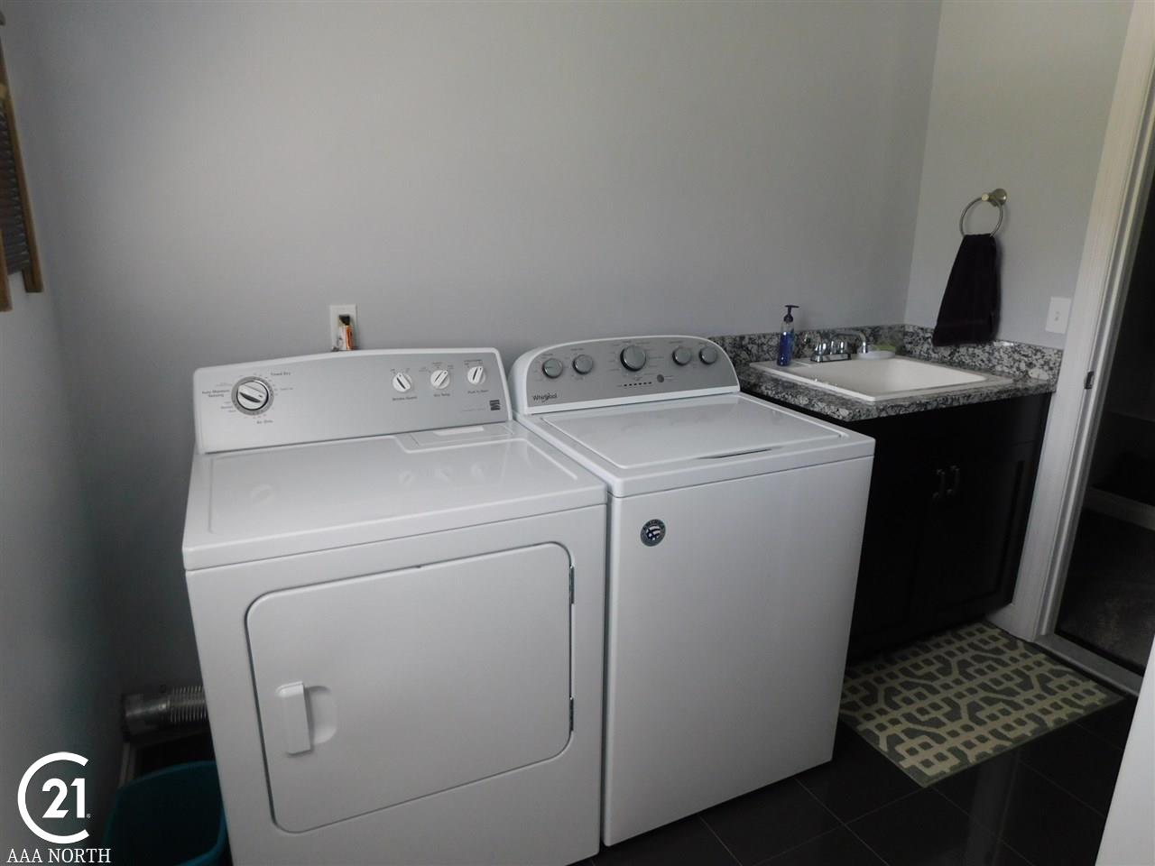 8391 Morningside Drive Romeo, MI 48065 - Photo 17 of 27 1st Floor Laundry