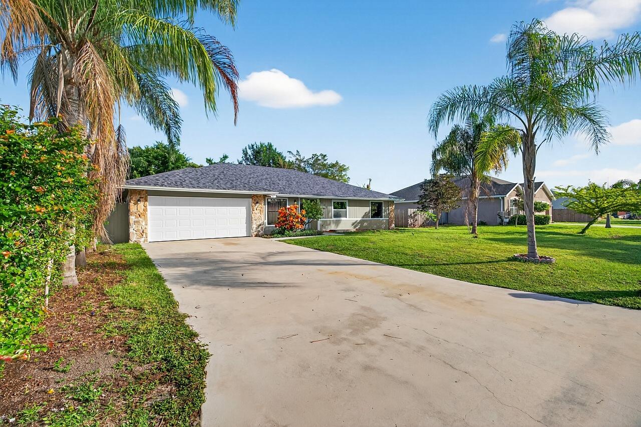117 High Court Sebastian, FL 32958 - Photo 53 of 54 a front view of house with yard and green space