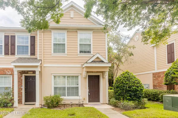 $1,725 | 8144 Summerside Circle, Jacksonville, FL 32256