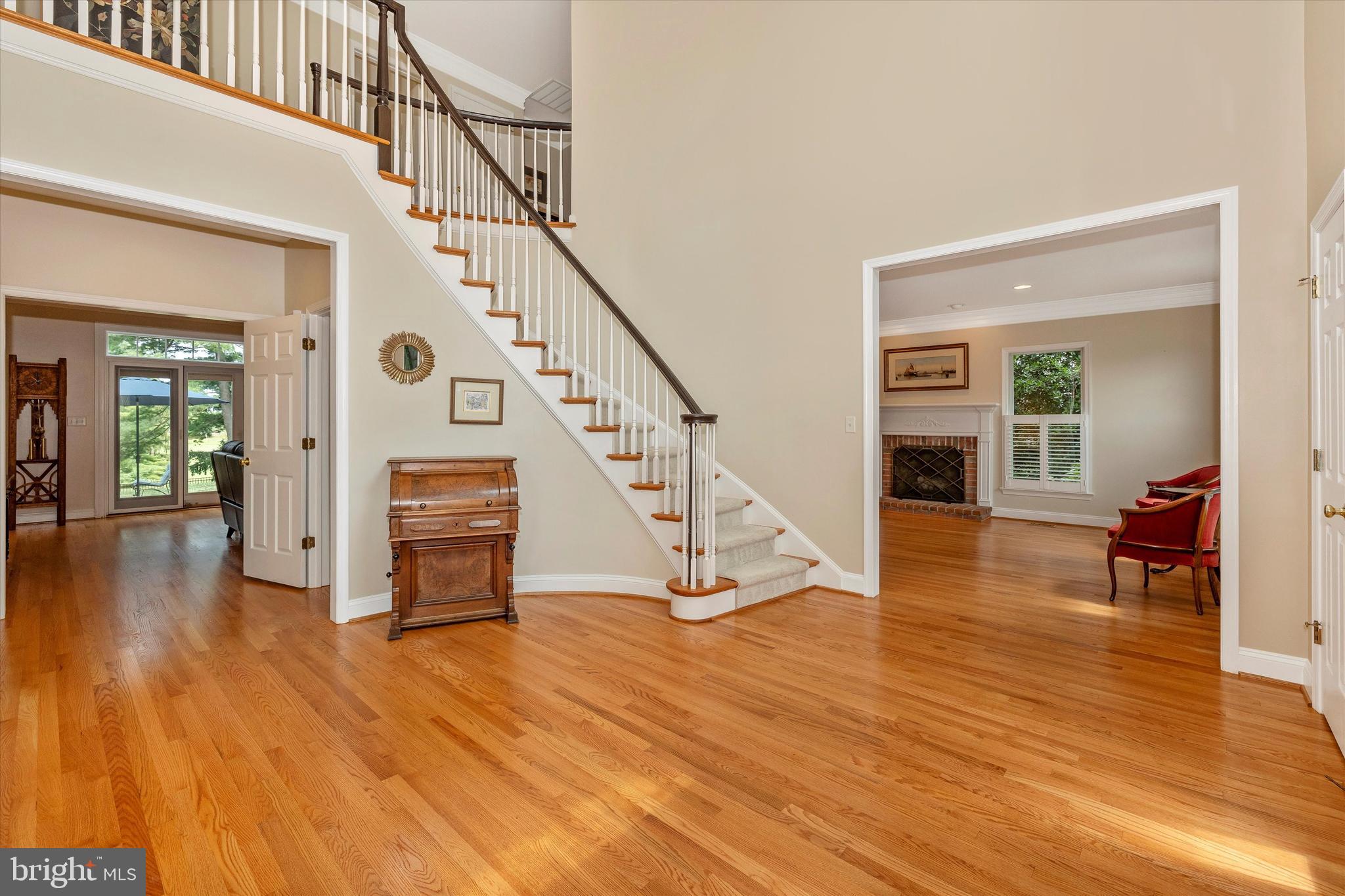 11310 Country Club Road New Market, MD 21774 - Photo 3 of 48 Entry Foyer