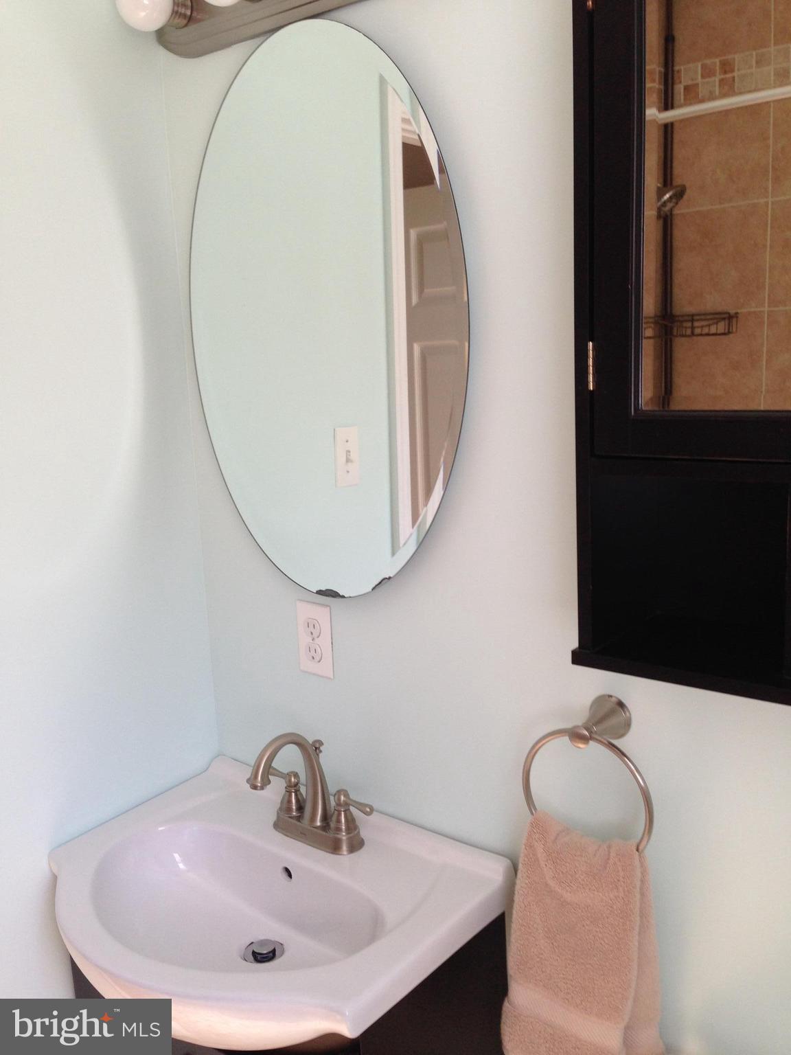 2701 Emerald Road Baltimore, MD 21234 - Photo 12 of 22 Main Floor Bath