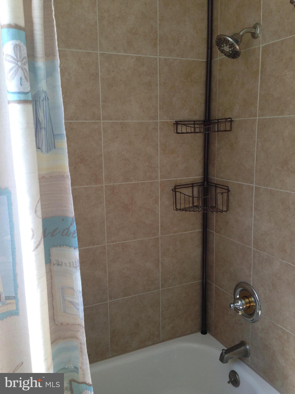 2701 Emerald Road Baltimore, MD 21234 - Photo 13 of 22 Main FloorBath