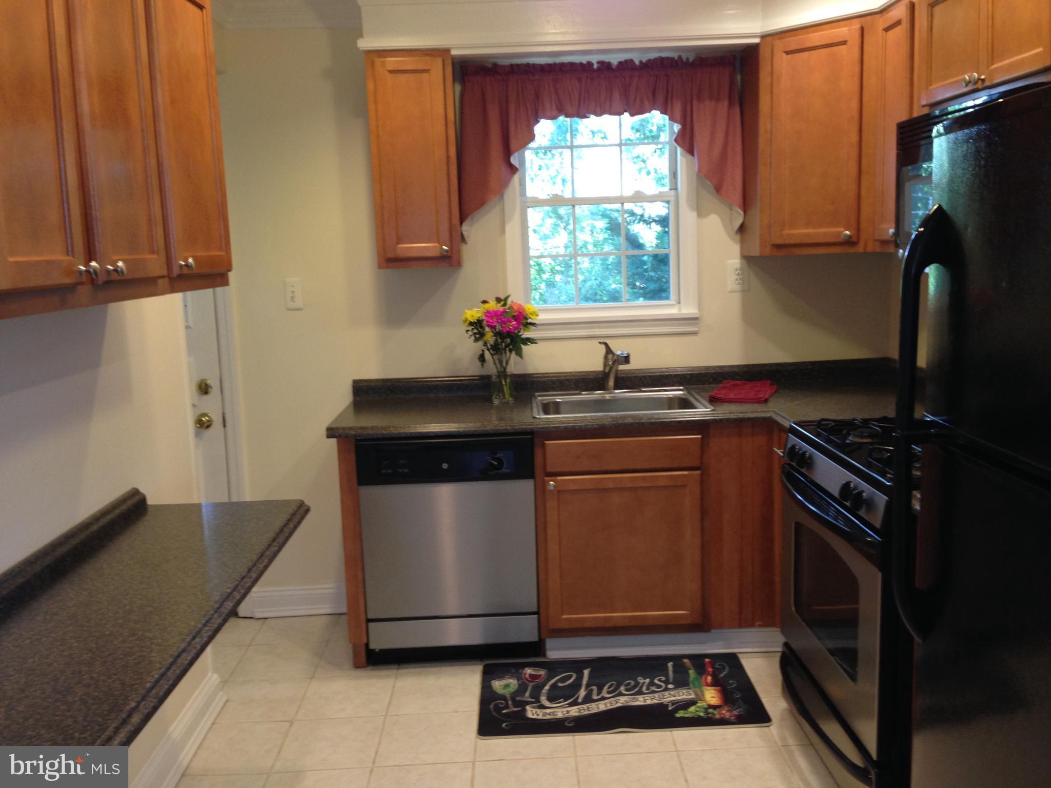 2701 Emerald Road Baltimore, MD 21234 - Photo 6 of 22 Kitchen