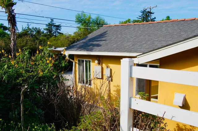 $2,777 | 736 Mar Vista Drive, Vista, CA 92081