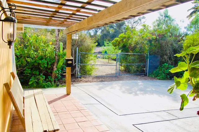 $2,777 | 736 Mar Vista Drive, Vista, CA 92081