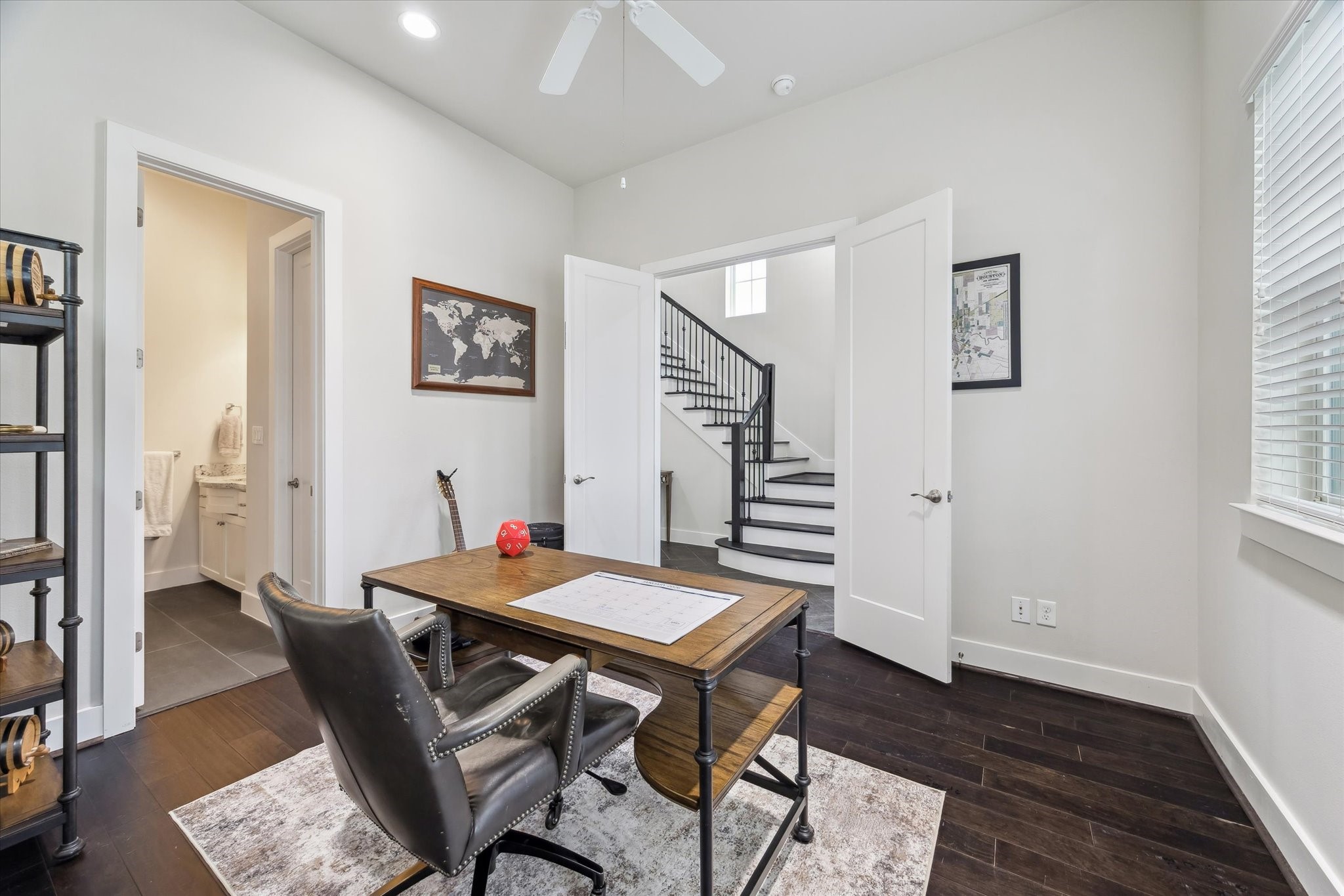 5212 Larkin Street Houston, TX 77007 - Photo 8 of 47