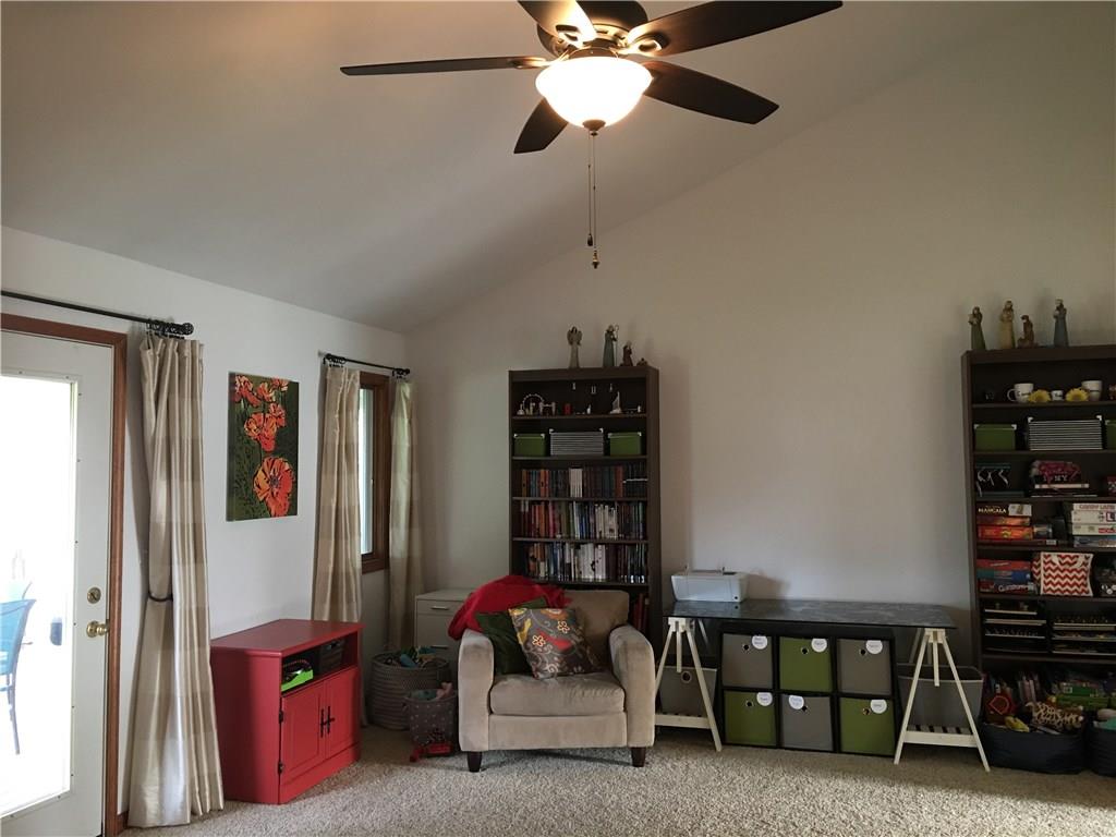 6040 East Meadow Ridge Road Columbus, IN 47203 - Photo 12 of 28 Gallery Image 12